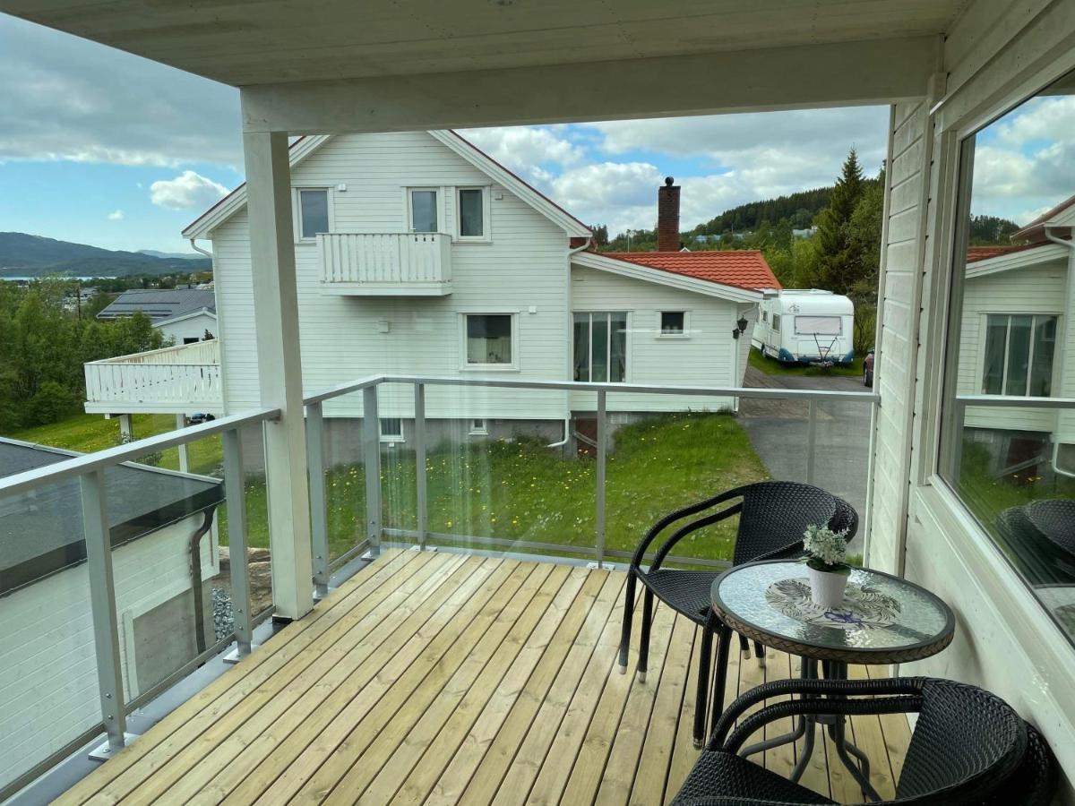 Veien Til Senja Apartment Finnsnes Luaran gambar
