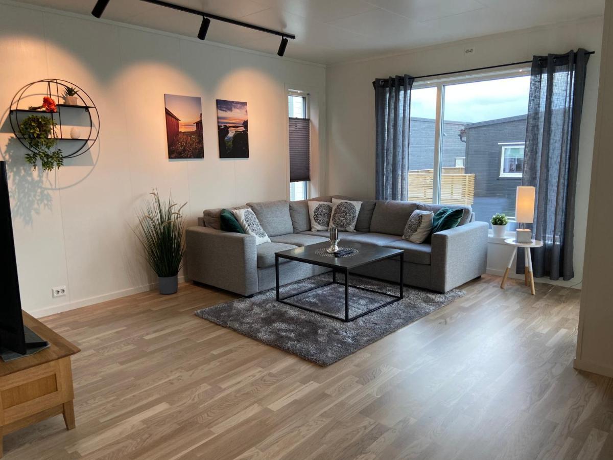 Veien Til Senja Apartment Finnsnes Luaran gambar